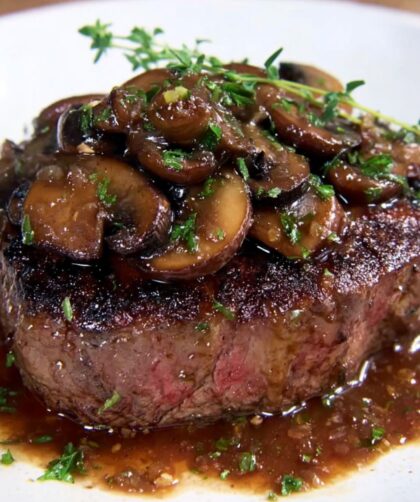 Bobby Flay Tenderloin of Beef in Mushroom, Mustard and Red Wine Sauce Recipe